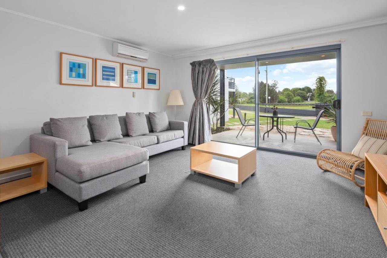 Aparthotel Corrigans Cove